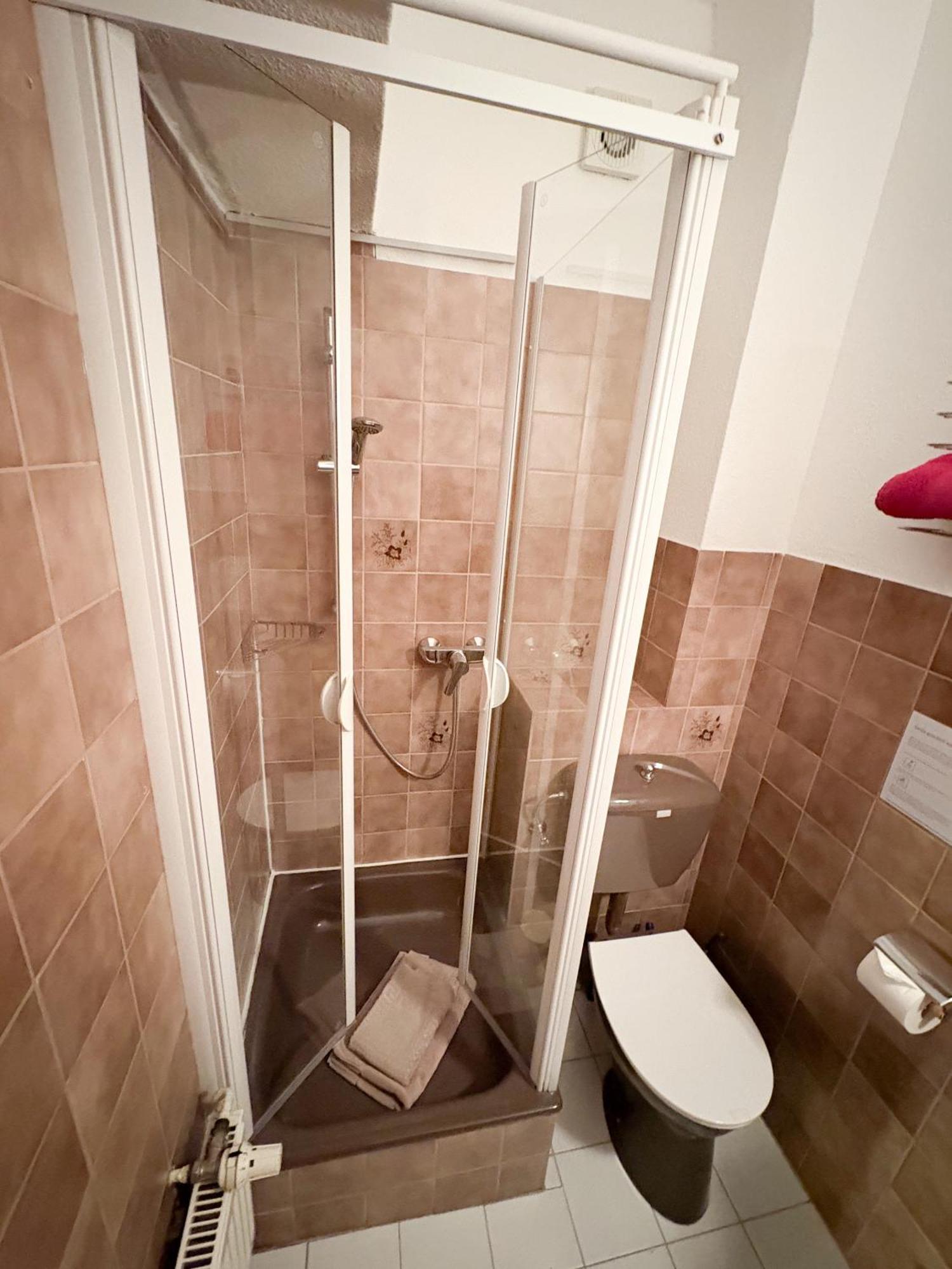 Hotel Zum Wikinger ザンクト・ペーター・オルディング 部屋 写真