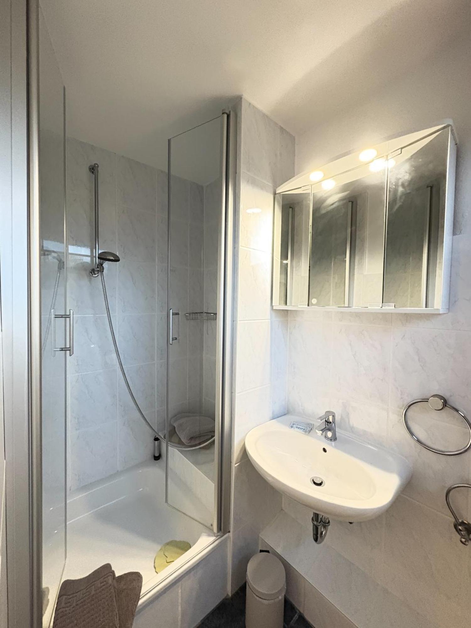 Hotel Zum Wikinger ザンクト・ペーター・オルディング 部屋 写真